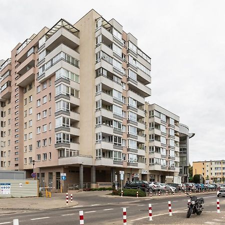 Superapart Konstancinska 2 Varsóvia Exterior foto
